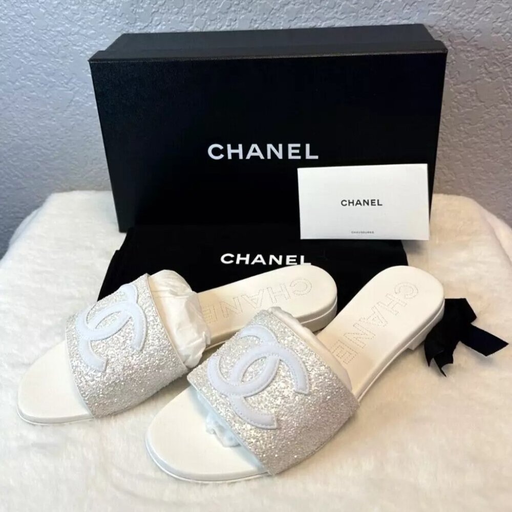 Chanel White Embroidery CC Logo Slide Slip Sandal Mule Flat Full Set Size 36.5